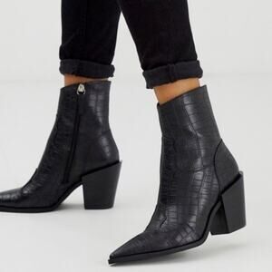 Truffle Collection Cocodrile Snake Boots Booties 39